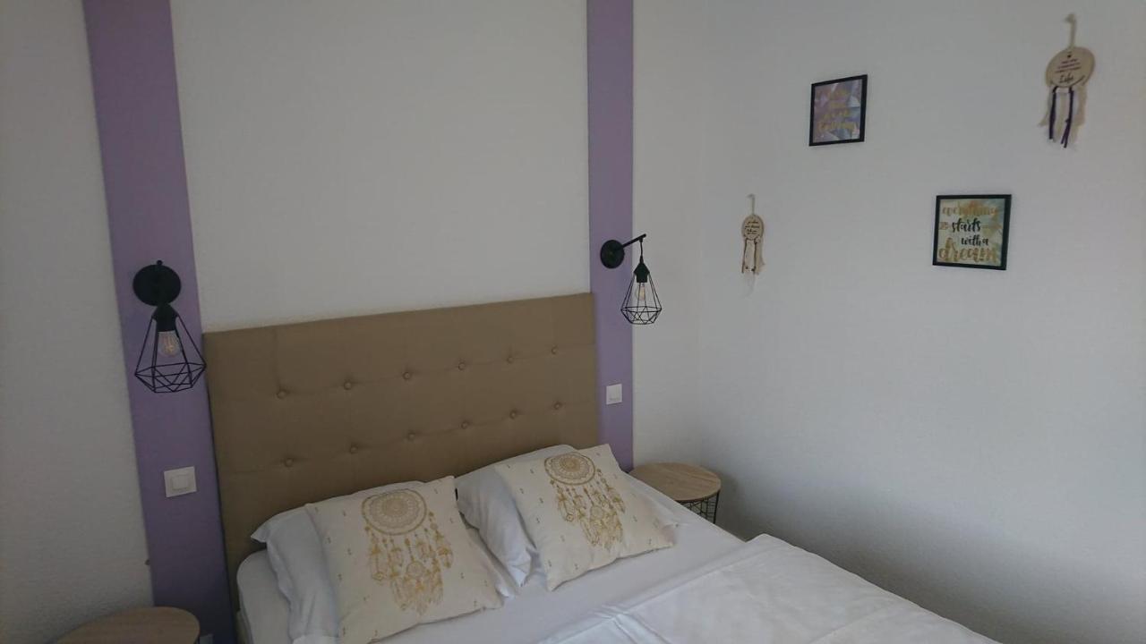 Hotel Les Deux Porches Verrieres  Kültér fotó