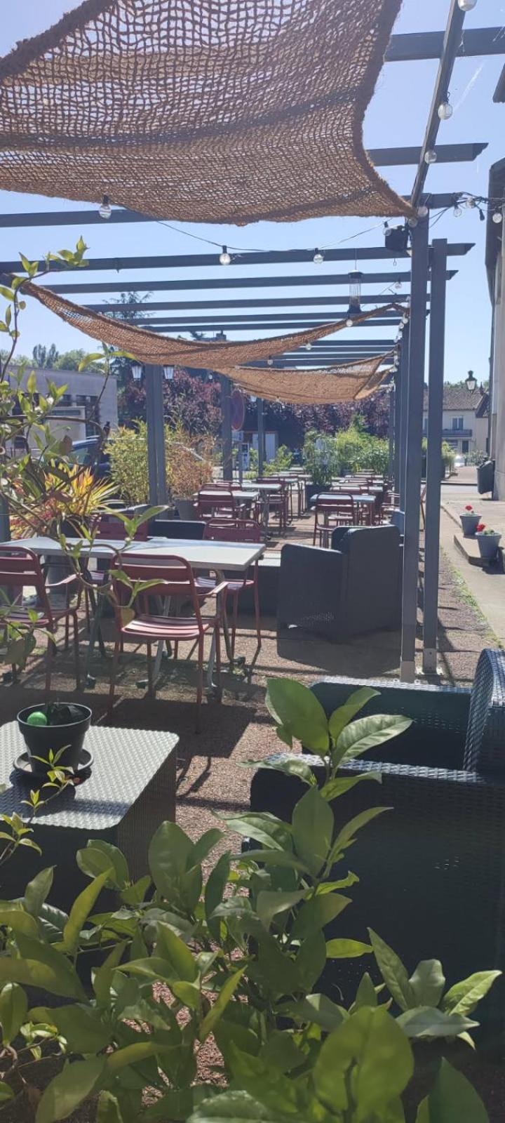 Hotel Les Deux Porches Verrieres  Kültér fotó